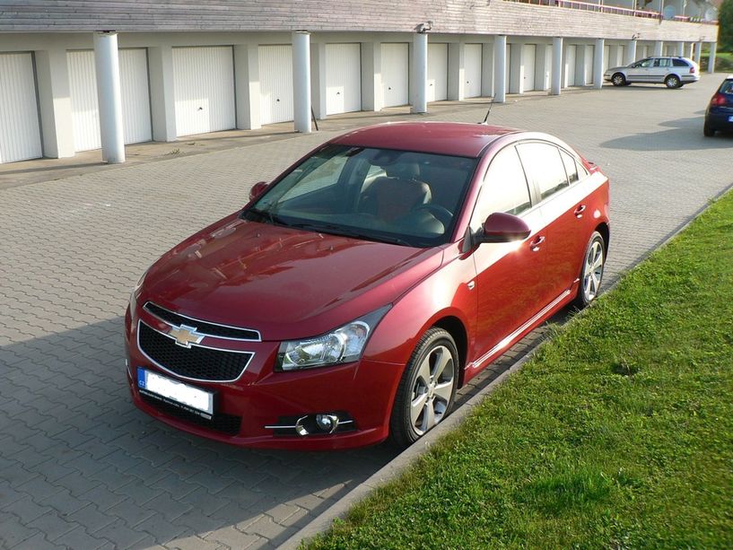 Cruze1.jpg