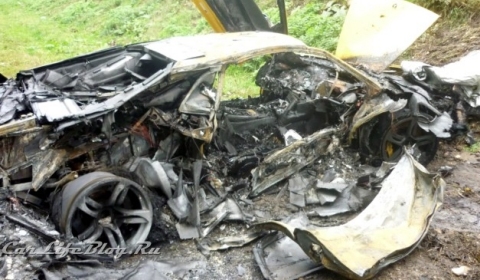 car_crash_lamborghini_murcielago_lp640_burned_down_after_collision_with_chevrolet_aveo.jpg