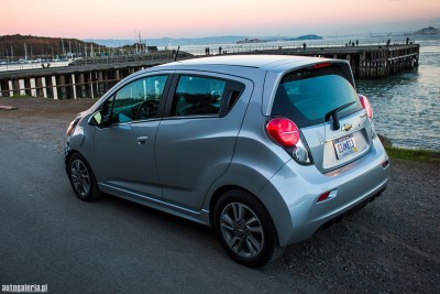 chevrolet_spark_ev_2012_02.jpg