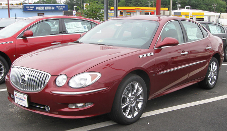 800px-2009_Buick_LaCrosse_--_09-07-2009.jpg