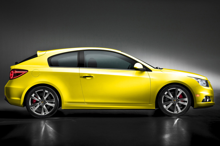 Cruze hatch3.jpg